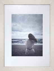 Picture of Girl on the beach GL01817